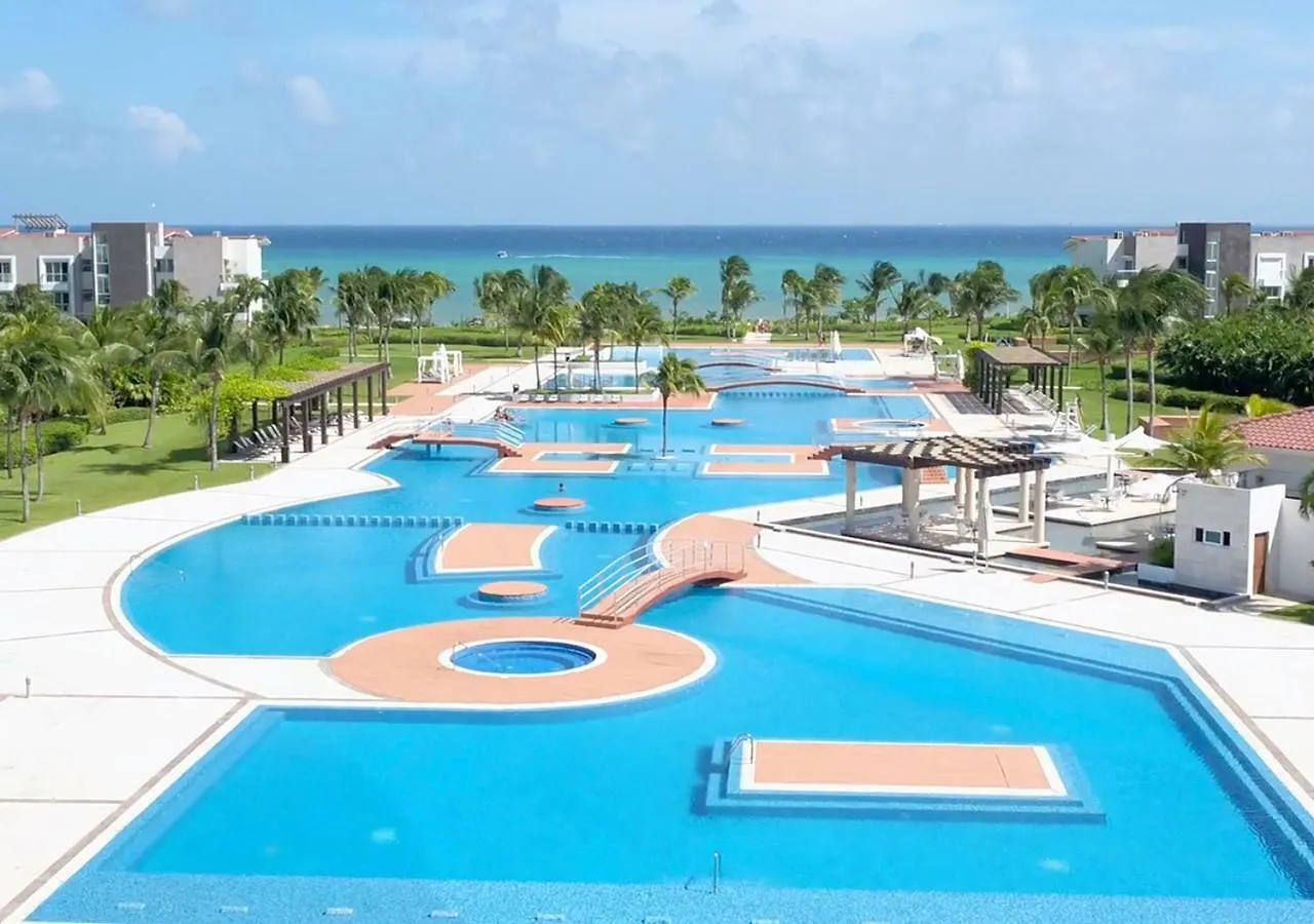 Condo Boutique Oceanfront contacts